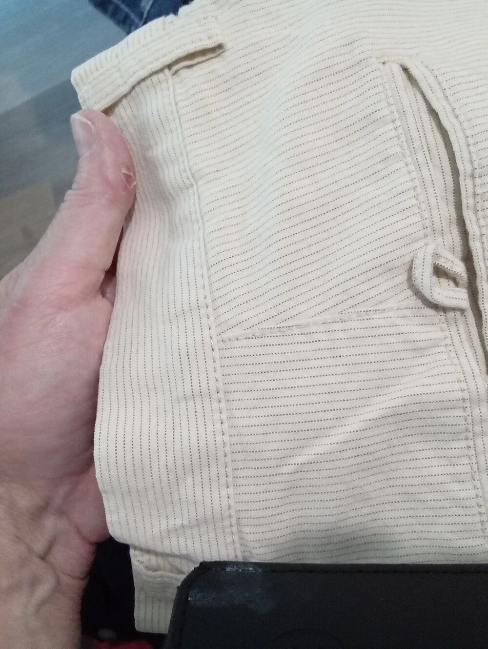 Banana Republic Men's Size 36 Cream and Brown Striped Flat-Front Shorts